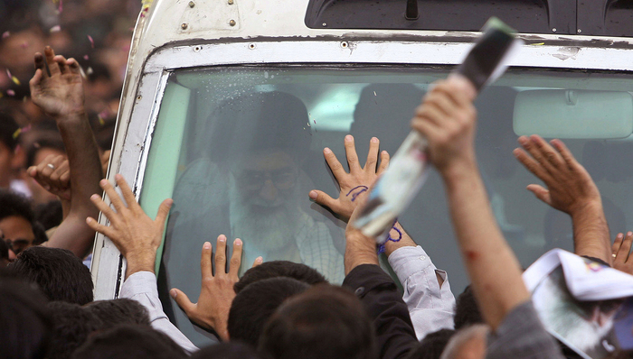 权力游戏哈梅内伊;生死成谜;伊朗否认;心理战