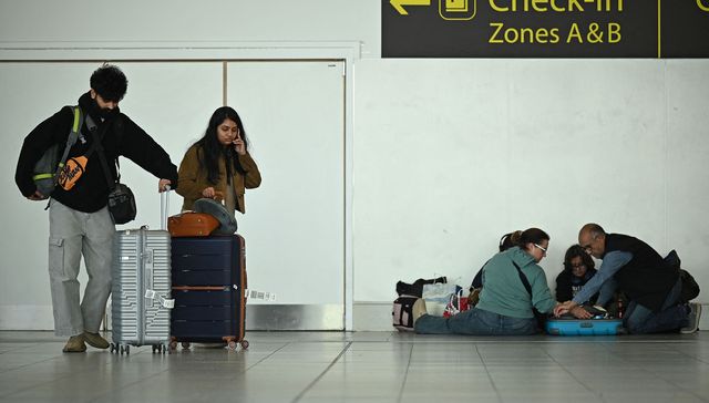 伊朗与美以猛烈交火，中国外交部再次发布旅行提醒