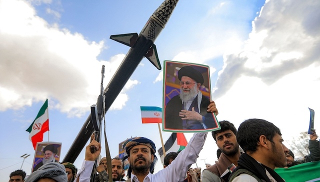 【专访】孙德刚：不派遣地面部队，美国很难掌控伊朗政权