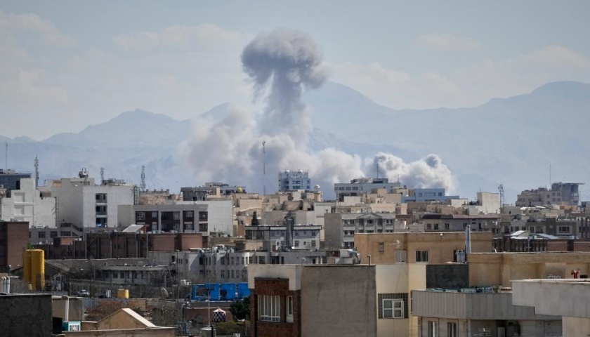 直通部委｜已有3000余名中国公民撤离伊朗 法院5年签发人身安全保护令2.5万余份