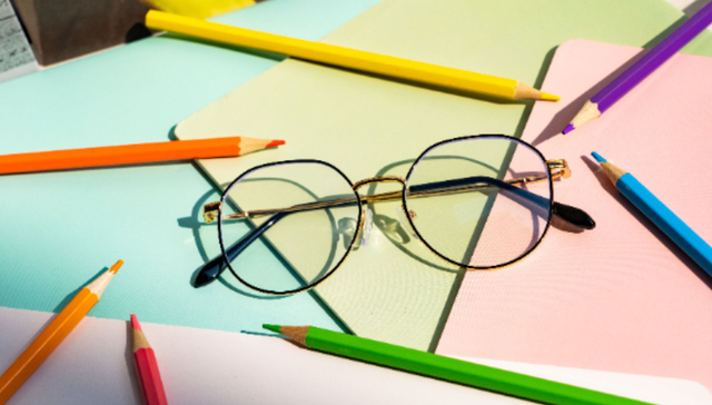 国产眼镜;三道数学题;专利阻击战