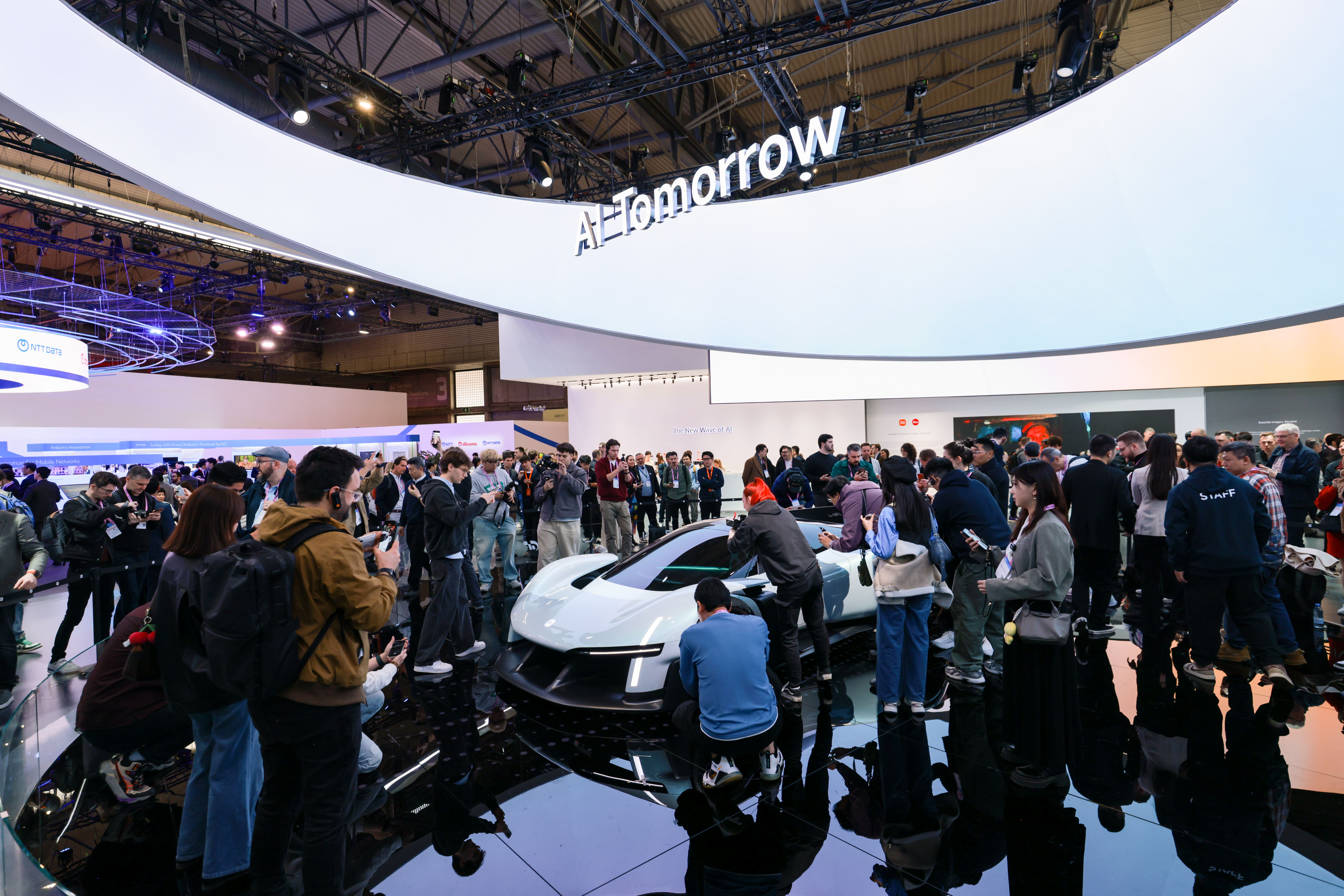 小米卢伟冰：正快速推进海外高端化，本轮内存涨价前所未有