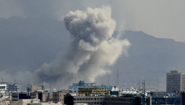 以色列,伊朗,;以军;炸弹;伊朗目标;弹道导弹;发射器