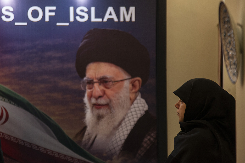 逐步滑向失控边缘！特朗普低估伊朗决心，中东战火持续外溢