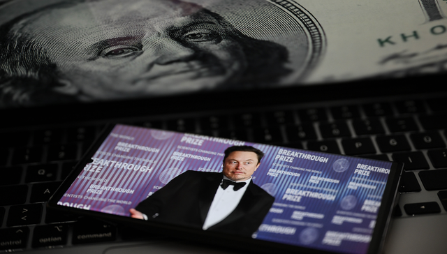 福布斯;3月全球十大富豪榜;马斯克;贝索斯;身家缩水