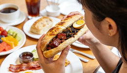 单链爆卖6000万，“瑜伽裤面包”火了，冲上热搜第一