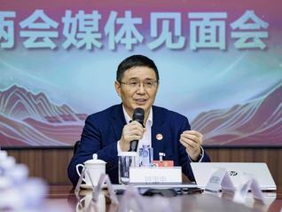 全国人大代表钟宝申：应鼓励光伏行业兼并重组，强化人才与商业秘密保护