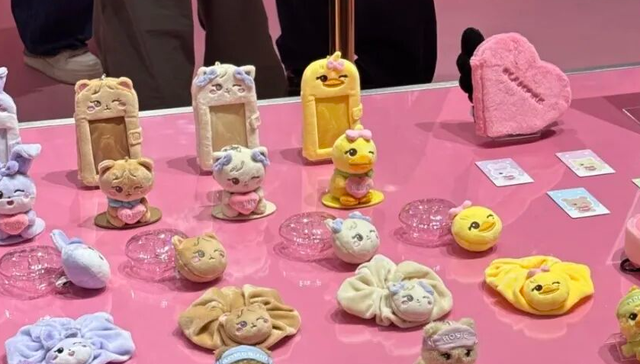 周边商品,潮流IP,