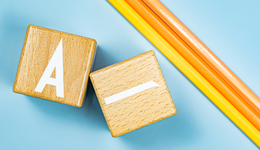 政府工作报告解读丨AI并非简单“减岗”，而是推动就业结构重组与形态重塑