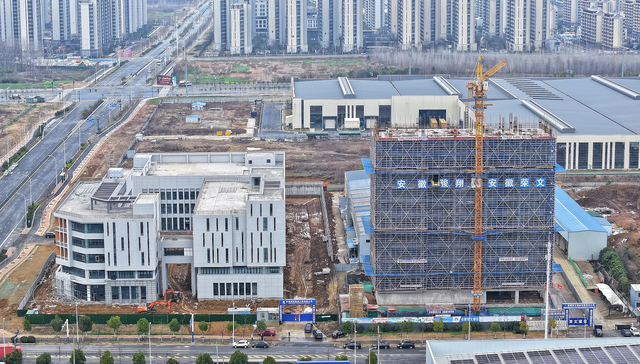 GDP,;GDP增长目标;4.5%-5%;政府工作报告起草组负责人;回应