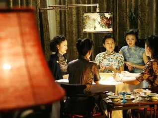 当年轻人也开始“上桌”，麻将因何经久不衰？