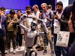 【出海头条】赚完流量赚销量，中国科技产品占领MWC