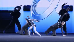 荣耀为何死磕Robot？