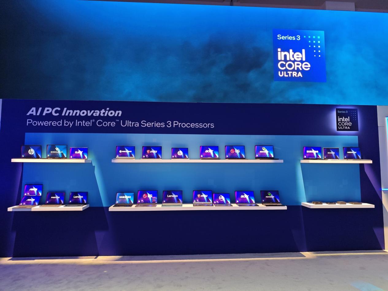 以硬件为基石、以跨端生态为引擎 英特尔深耕AI PC市场 探索增长新趋势