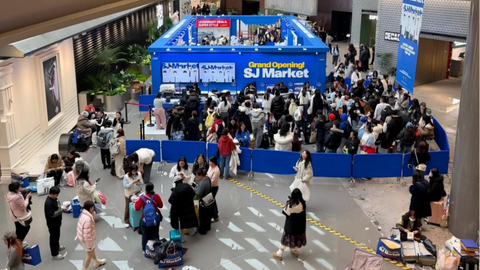 “热爱”有价格，KPOP四大公司商品+授权年入超50亿