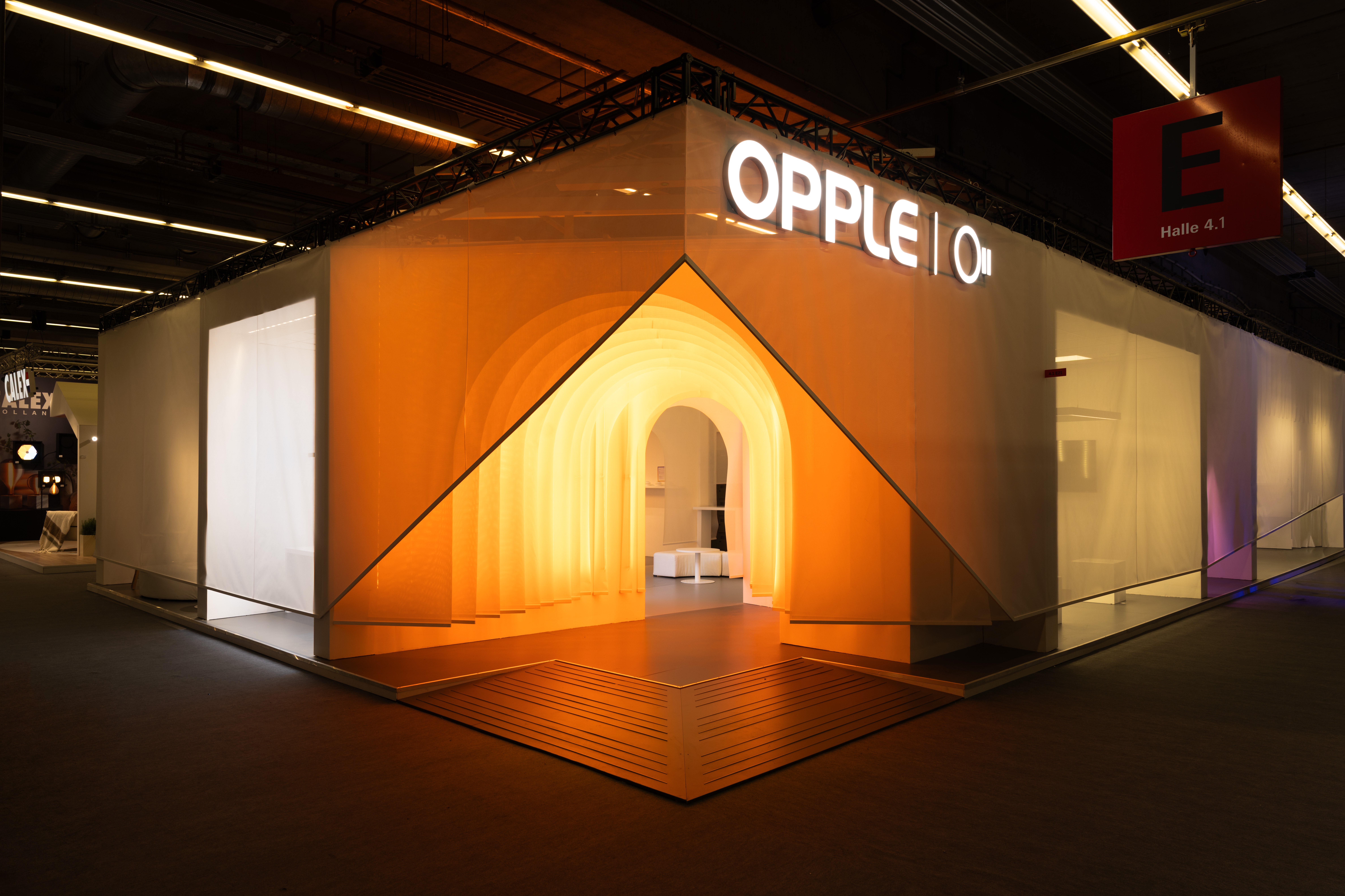 1773114517189024.jpg 欧普照明与旗下设计品牌OLL亮相2026法兰克福照明展.jpg