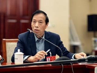 全国人大代表雷茂端：建议将70周岁以上农民的养老金用3年时间逐步提高至每月500元