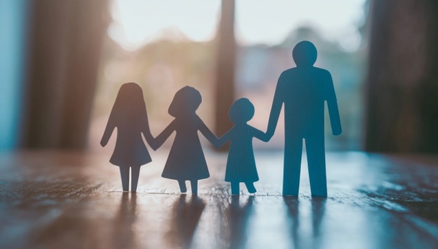 直通部委｜去年法院发出2.3万余份家庭教育指导令 外交部再提醒暂勿前往伊朗及周边地区