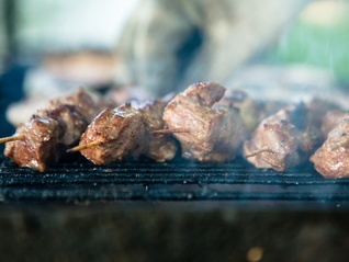 地方新闻精选 | 全国首个烧烤学院启动招生 黄河内蒙古段累计开河524公里
