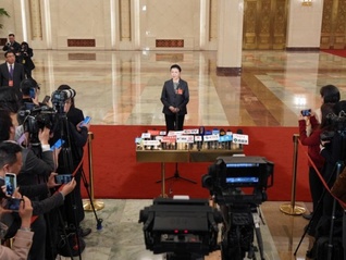 规范涉企执法专项行动为企业减损300亿元，司法部：今年在全国推行“扫码入企”