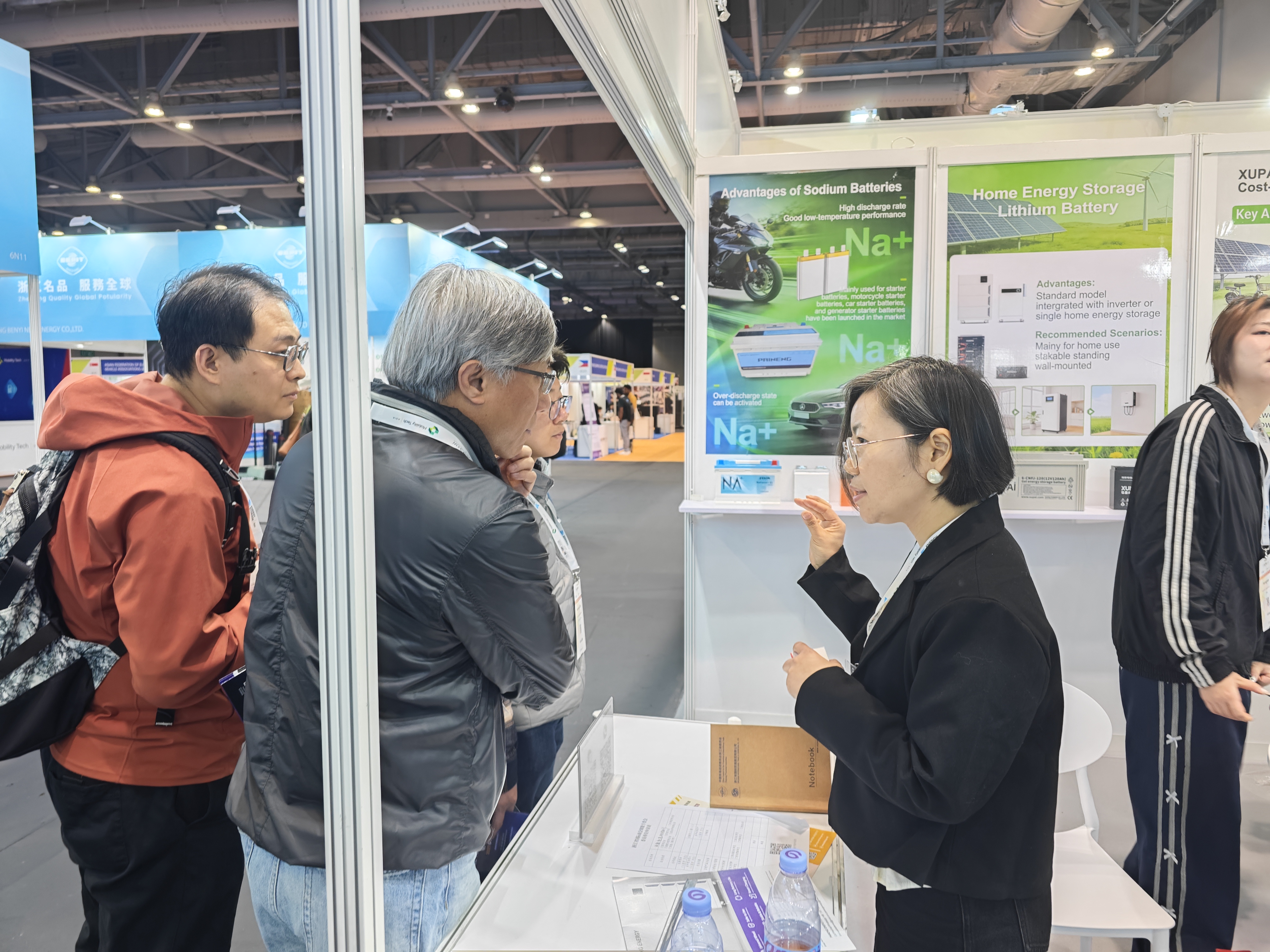 【出海头条】从香港展会看中国电池出海：钠电池受热捧，企业正抛弃高毛利幻象