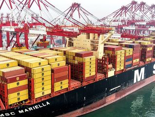 开年经济“三驾马车”跑出加速度：投资增速转正、消费回暖、出口强劲