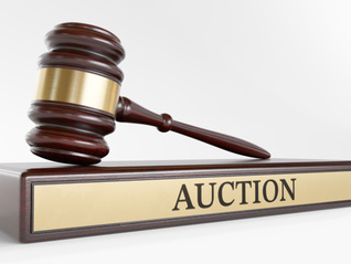 七折起拍无人接盘！华通银行2.77%股权流拍，多位股东存债务风险