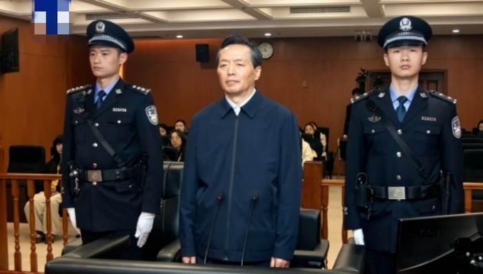 黑龙江省政协原副主席李海涛;一审被判无期;20年受贿1.5亿余元