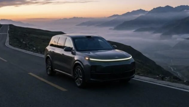 理想“失速”：增程红利见顶，AI难解近渴