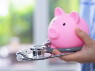 地方新闻精选 | 女子买重疾险后患癌遭拒赔终审胜诉 南京大屠杀在册在世幸存者仅剩21人 