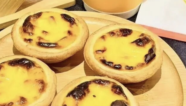 麦当劳再次和肯德基对垒，后者靠小小蛋挞一年狂挣30亿