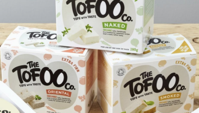 没想到英国人做豆腐，会像卖衣服一样出XXL超大号