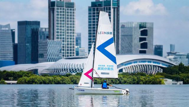 乐信;Q4财报;多元生态业务;公司经营稳健;活跃优质用户;快速增长