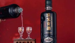 商标战打断十年增长，40亿“洞藏”价值归零，迎驾贡酒百亿梦难圆？