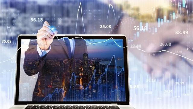 重仓白酒损失惨重，景顺长城千亿基金经理刘彦春管理规模缩水至300亿元