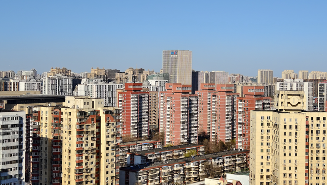 LPR,;LPR;连续10个月;按兵不动;年内;下调