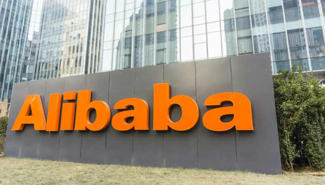 股价跌，预期涨，阿里如何熬过“Token黑洞”？