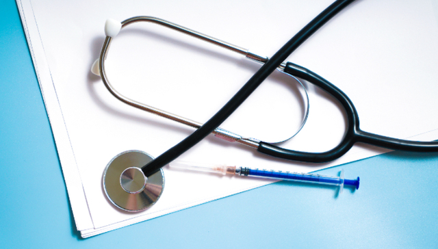 健全三医协同；治理机制；医疗服务价格；技术价值匹配