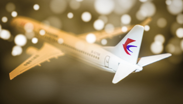 东航;MU5128航班;起火事件;旅客;掉落手机;挤压冒烟起燃