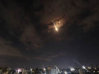 向伊朗提出15点停火方案之际，美国准备增派更多部队