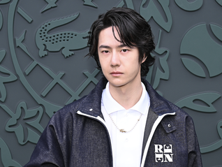 为长期绑定顶流王一博，乐华娱乐拟授予其2500万港元股份