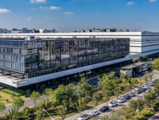 青山系锂电池公司成立九年来首次盈利