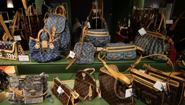 中国二手奢侈品;海外