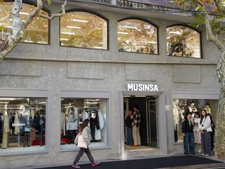 前两月服鞋零售增长11.7%！“时髦精”首店夯实上海时尚之都地位