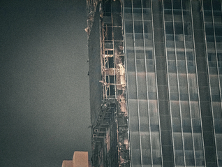 太原核心商圈大楼火灾已致3人遇难，目击者：外立面一层到顶层均有过火