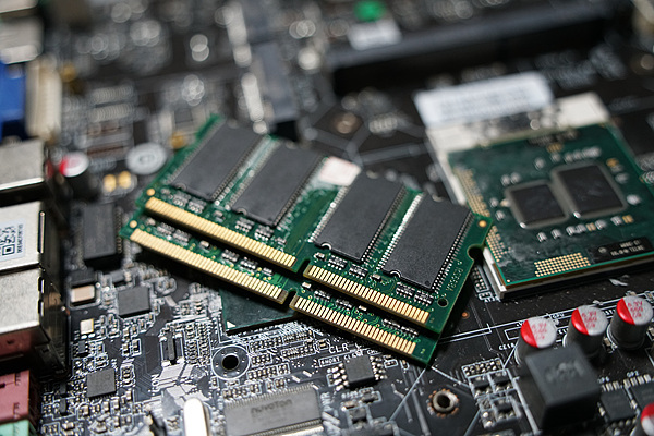 内存价格;大跌;16G内存条