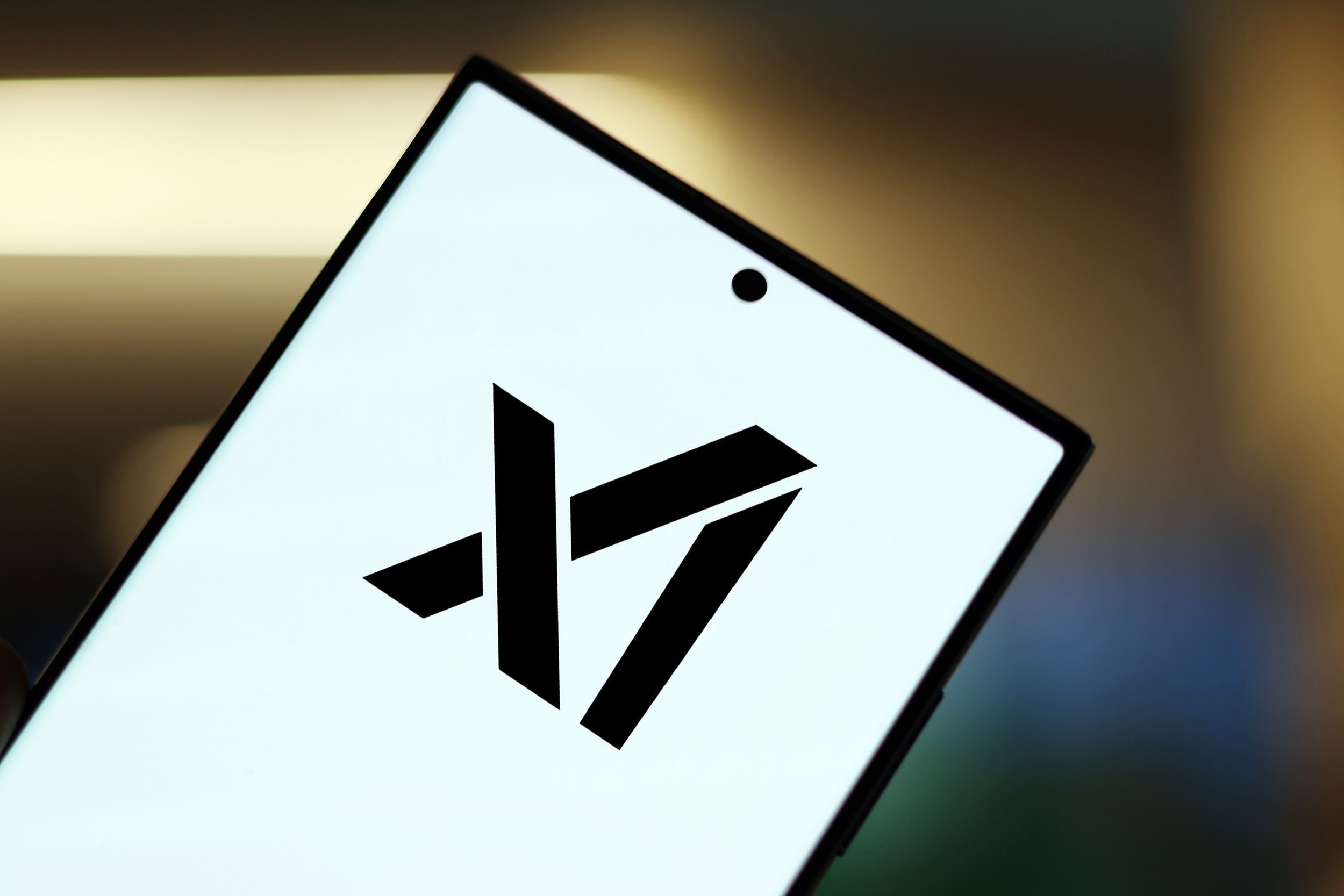 xAI初创团队只剩马斯克，11名联合创始人均已离职|界面新闻 · 科技