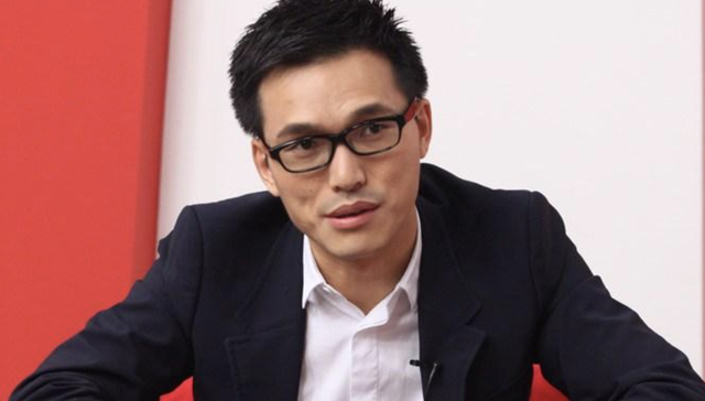 万达电影新“主人”，身家逼近王健林