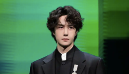 续约王一博，乐华娱乐的“遮羞布”还能挂多久？