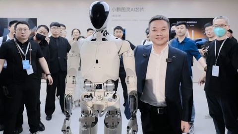 车企造“人”：特斯拉、小鹏、理想、小米提前押注未来